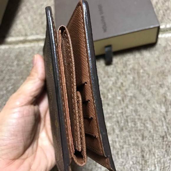 Authentic Louis Vuitton Mens Wallet Monogram - Picture 3 of 8